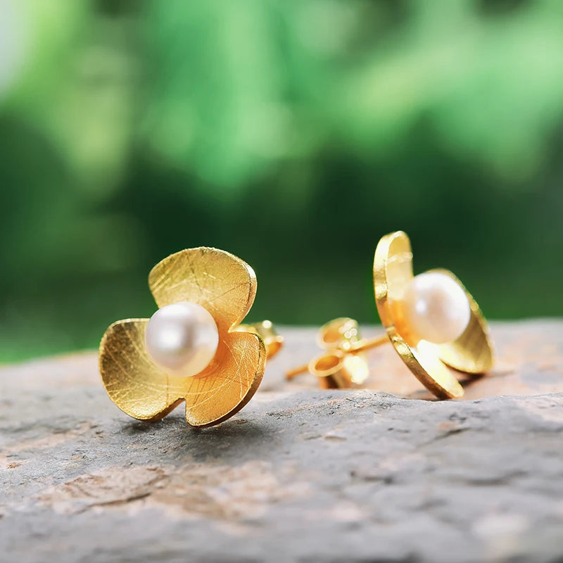 Natural Pearl Fresh Clover Flower Stud Earrings