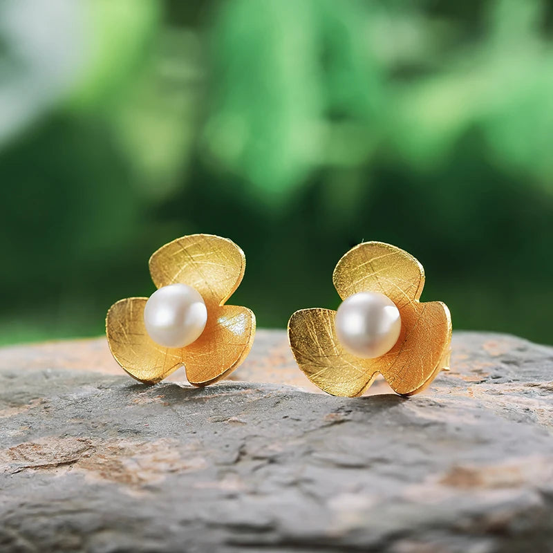 Natural Pearl Fresh Clover Flower Stud Earrings