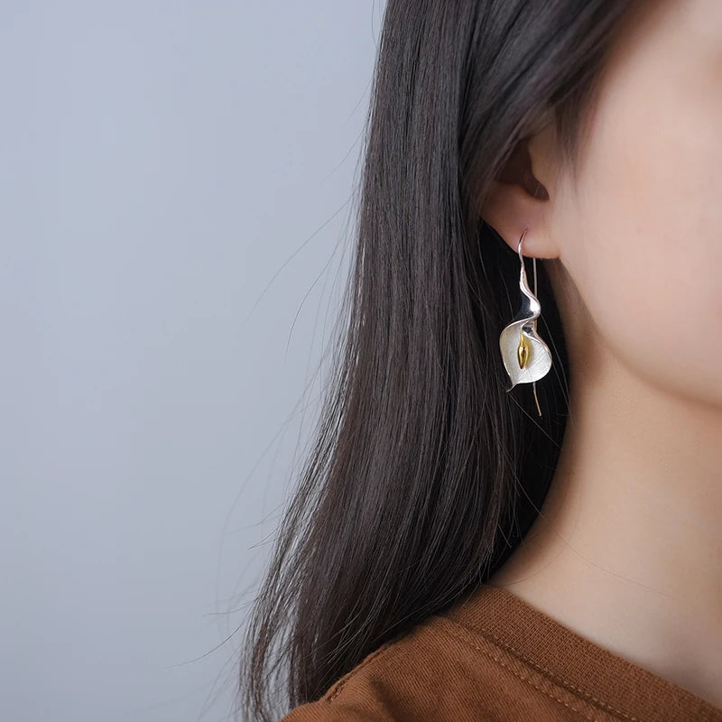 Calla Lily Flower Dangle Earrings